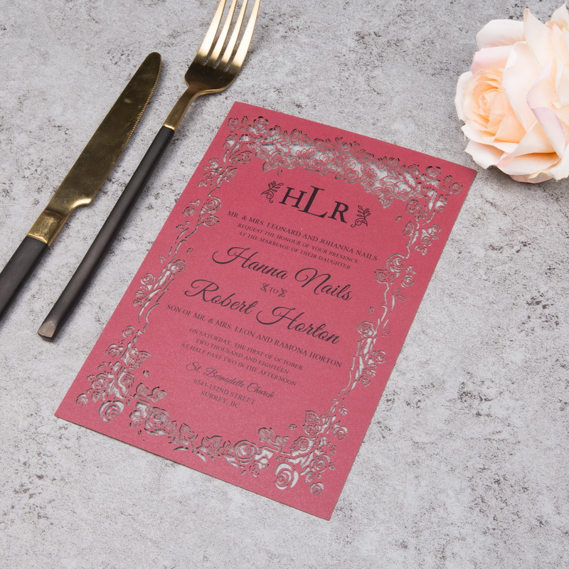 Burgundy Rose Lasercut Hochzeitskarte WFL0061 - zum Schließen ins Bild klicken