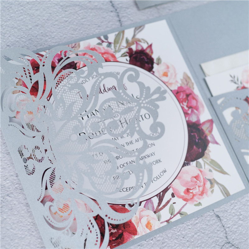 Lasercut Pocket Fold Einladungen zur Hochzeit WPFC2126 - zum Schließen ins Bild klicken