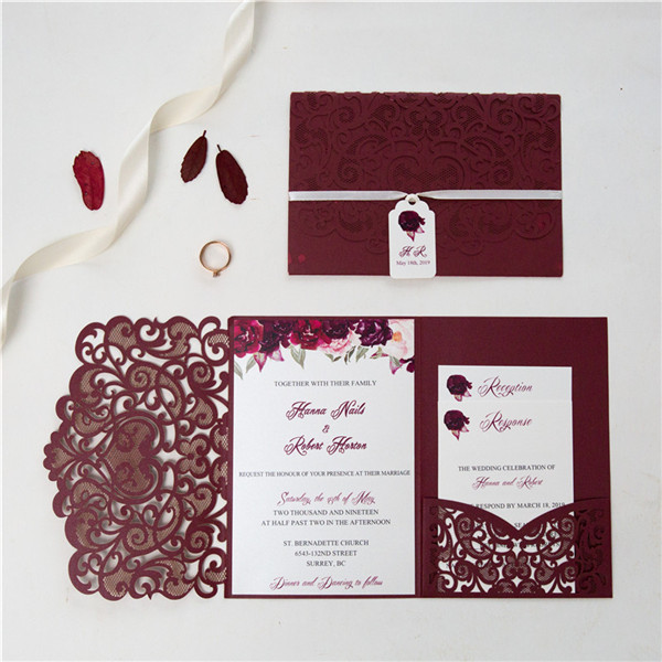 Lasercut Pocket Fold Einladungen zur Hochzeit WPFC2128 - zum Schließen ins Bild klicken