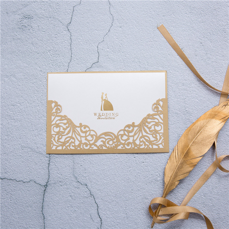 moderne Einsteckkarte zur Hochzeit golden mit elegantem Laserdruck WPL0007