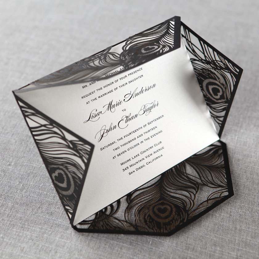 moderne schwarze Pfauenfeder Lasergeschnittene Hochzeitskarten mit weissem Innenblatt WPL0038 - zum Schließen ins Bild klicken